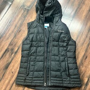 Columbia Women's Black Hooded Vest